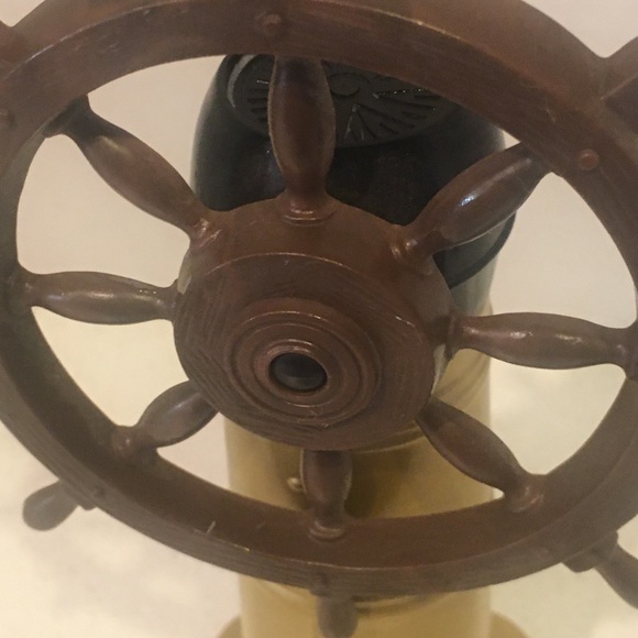 VTG 1980 Old Spice Ship’s Wheel Decanter Exc Cond - Picture 6 of 12